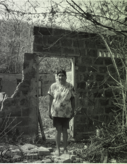 Un asunto de tierras (Patricia Ayala Ruiz, 2015)